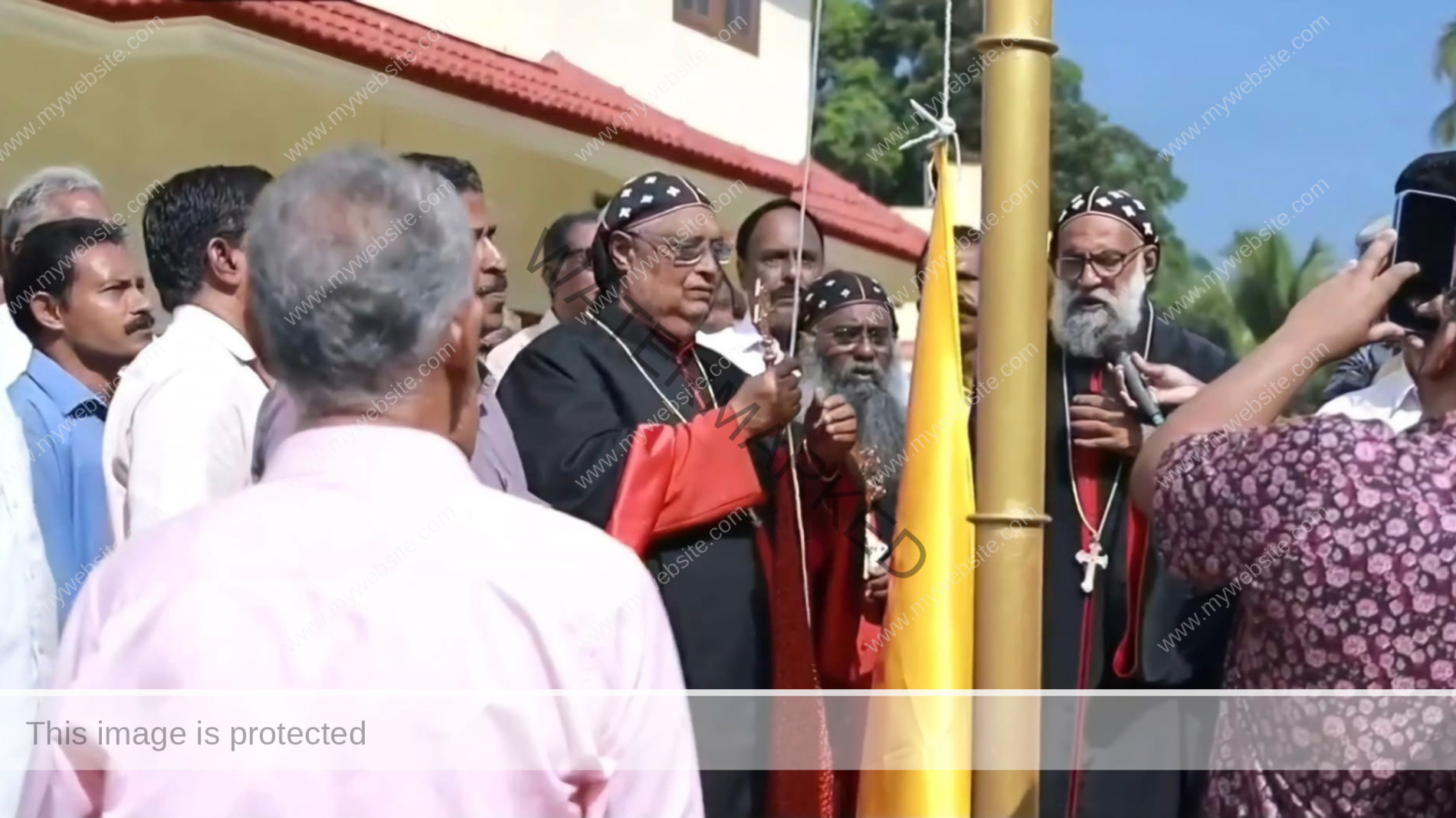 മഞ്ഞിനിക്കര പെരുന്നാളിന് ഭക്തിനിർഭരമായ തുടക്കം; പ്രാർത്ഥനാ നിറവിൽ തീർത്ഥാടന വീഥികൾ